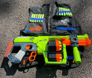Nerf Zombie Strike W/ Vest, etc...