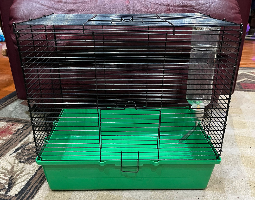 Hamster/Gerbil Cage w Water Bottle