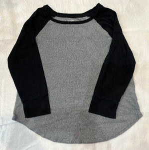 Mossimo 3/4 Sl Gry/Blk Raglan Sleeve Shirt - size Large