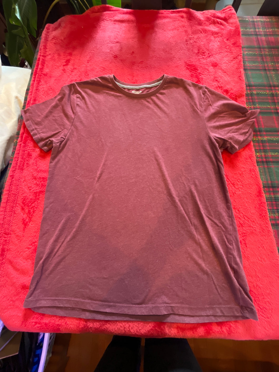 OldNavy Burgundy SS Tee - size Large