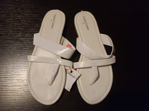 White dress sandals Faded Glory - size Shoes: Youth Size 3