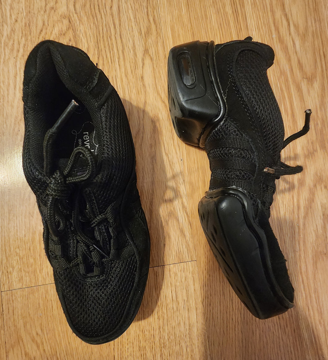 Hip Hop shoes Revolution - sz 4