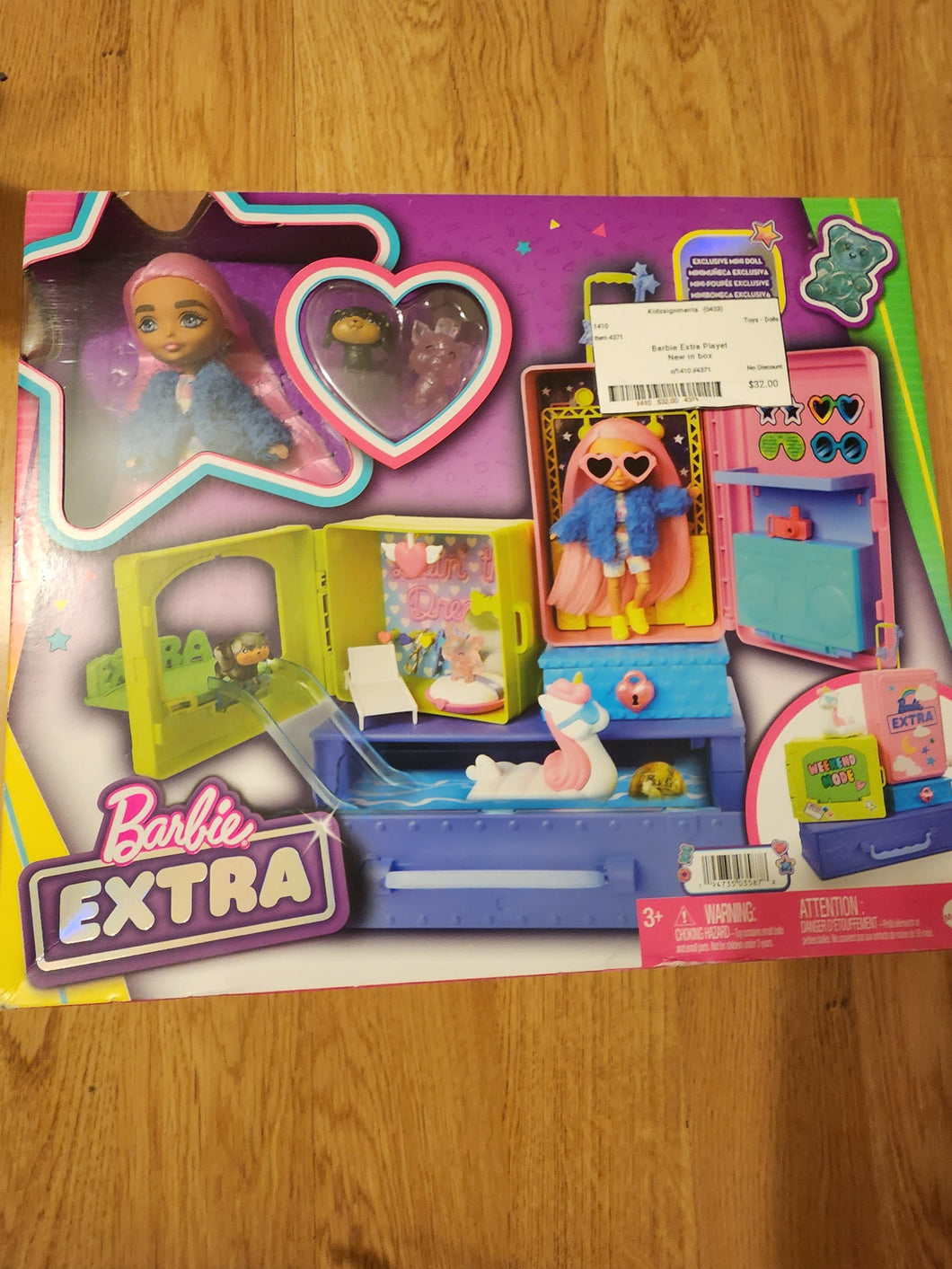 Barbie Extra Playet New in box