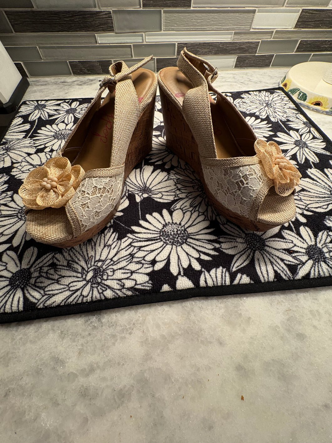 Beige Wedge Heels Burlap W/ flower on top - size Womens shoes: 7 1/2