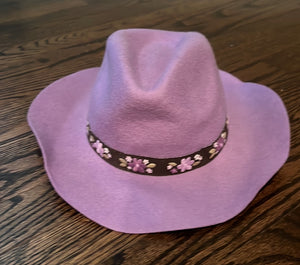 Gymboree lavender cowgir cowgirl hat size 3/4