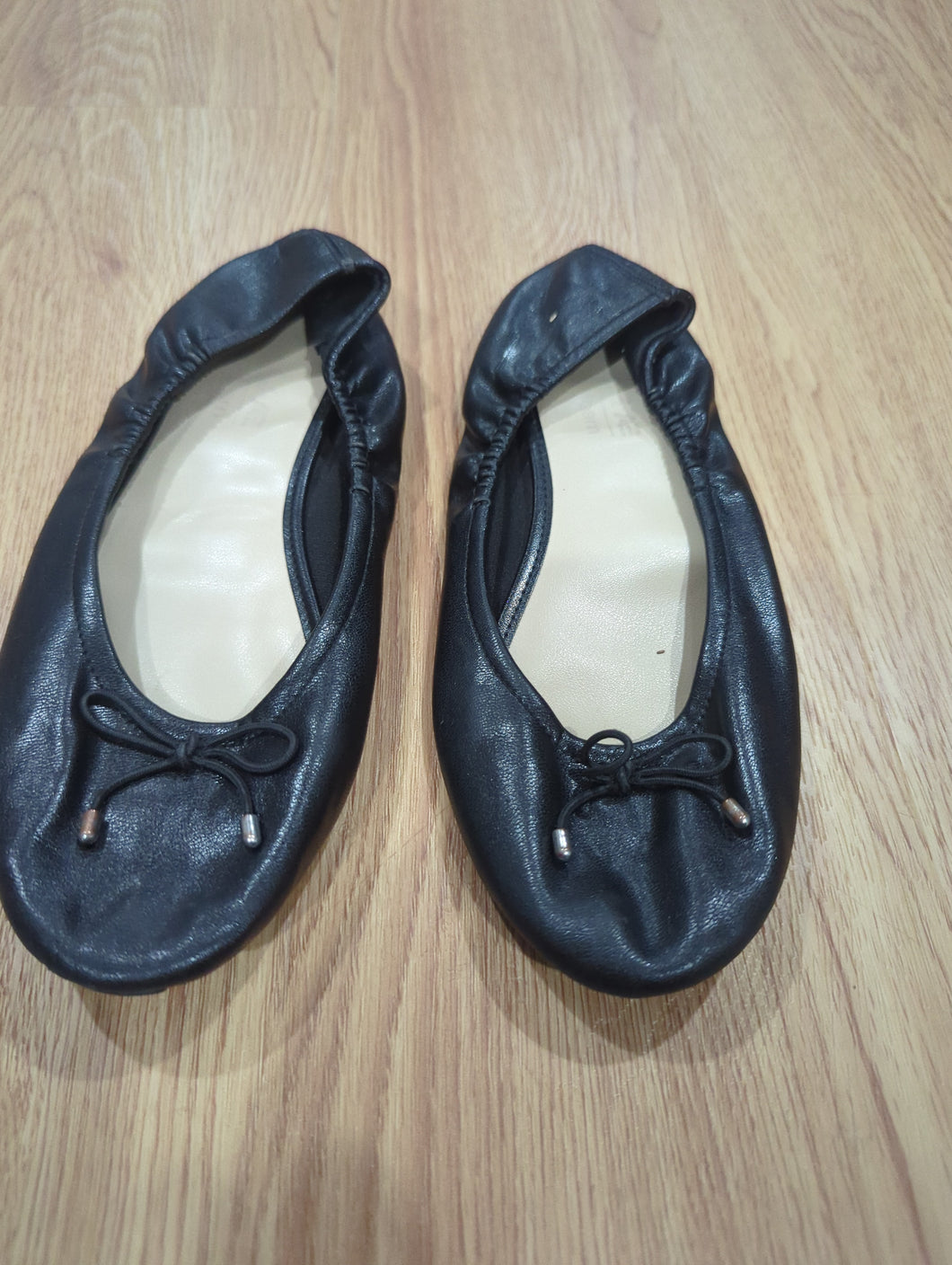 Black American Eagle Flat Dress shoes - size Shoes: Youth Size 3