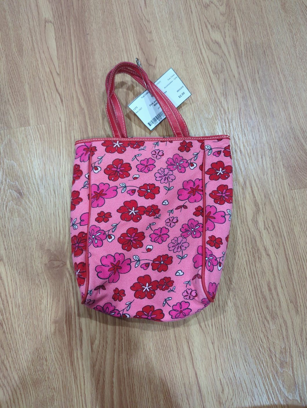 Pink and red flower purs
