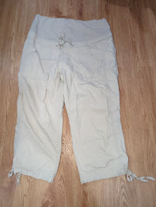 Belly by Design Khaki Capris - size Large