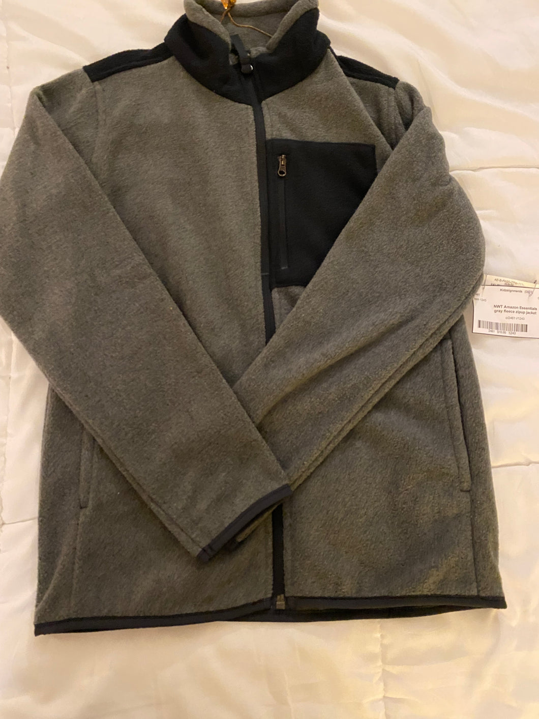 NWT Amazon Essentials gray fleece zipup jacket - size Large