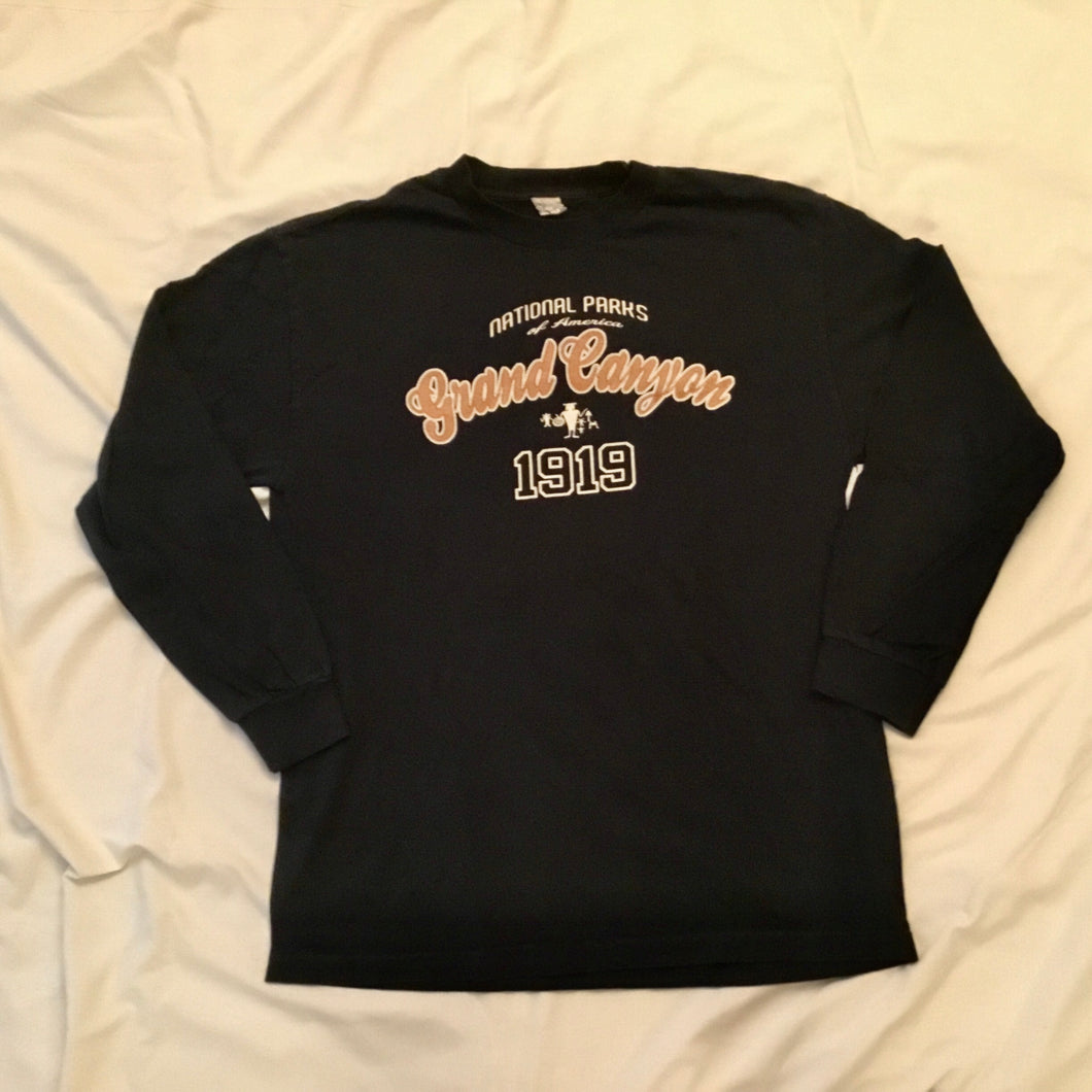 Grand Canyon navy blue Pullover - size Junior L