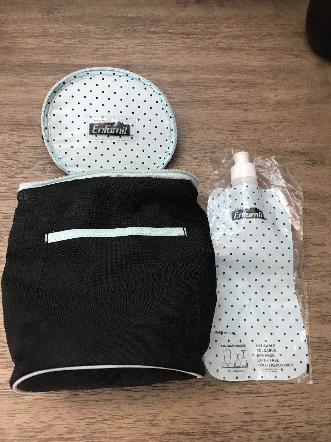 Enfamil insulated bottle Bag w liquid holder