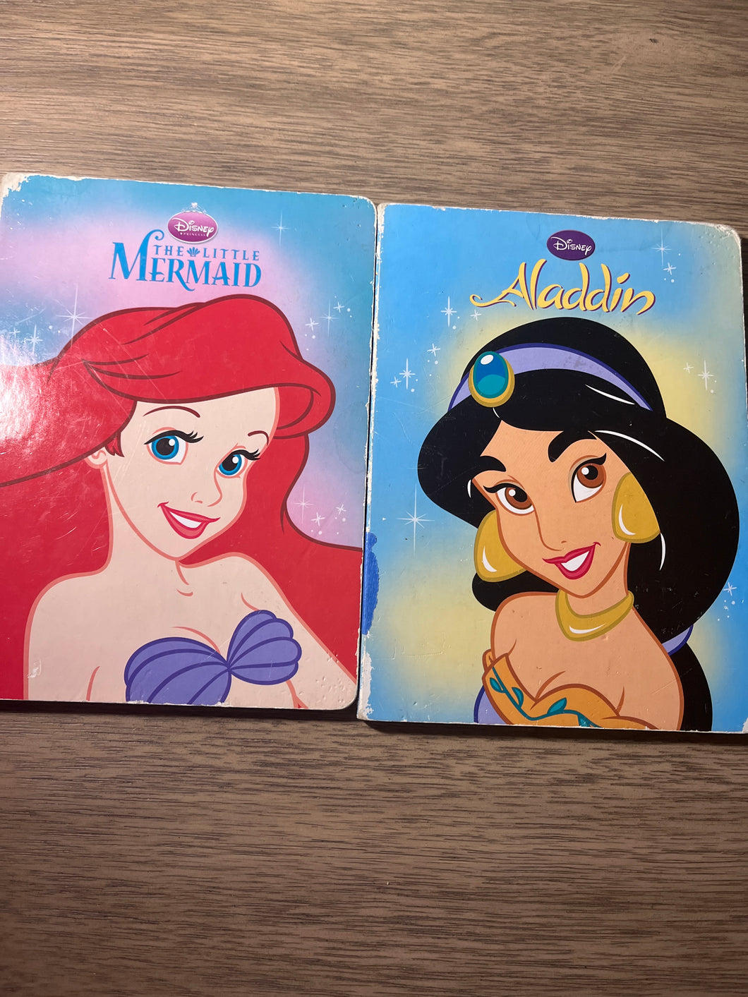 Set of Disney Aladdin& little mermaid