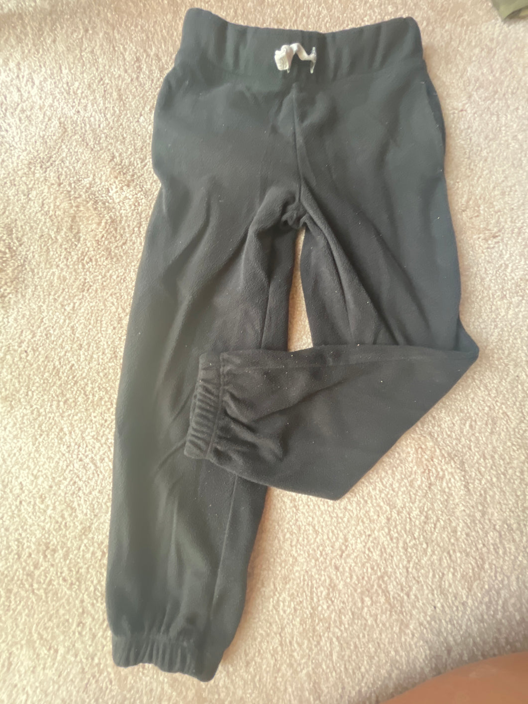 Carters black Fleece w side pockets - size 5/5T