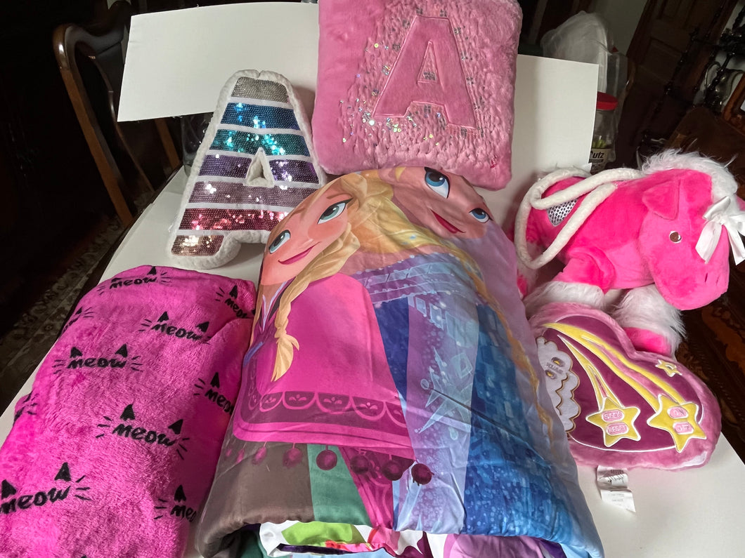 DISNEY FROZEN COMFORTER BED&BLANKET&PILLOWS - size Twin