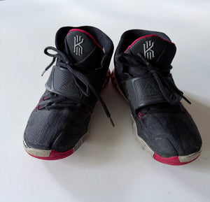 NIKE UNISEX KYRIE 6 BASKETBALL - BLK RED - size Shoes: Youth Size 3