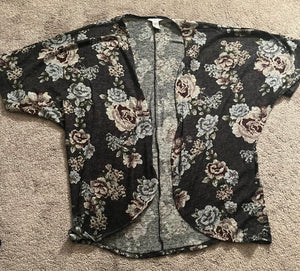 arizona floral kimona - size 4