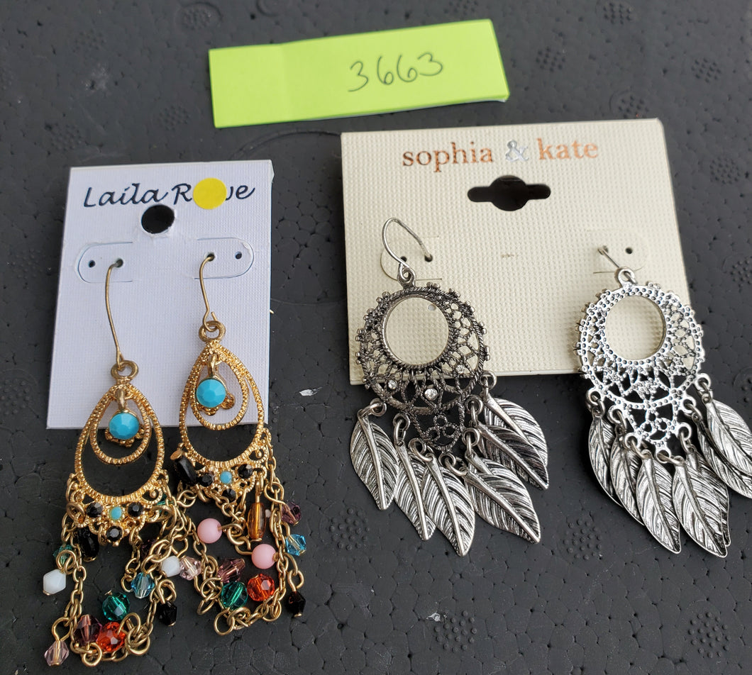 2 new pairs of earrings gold and silver