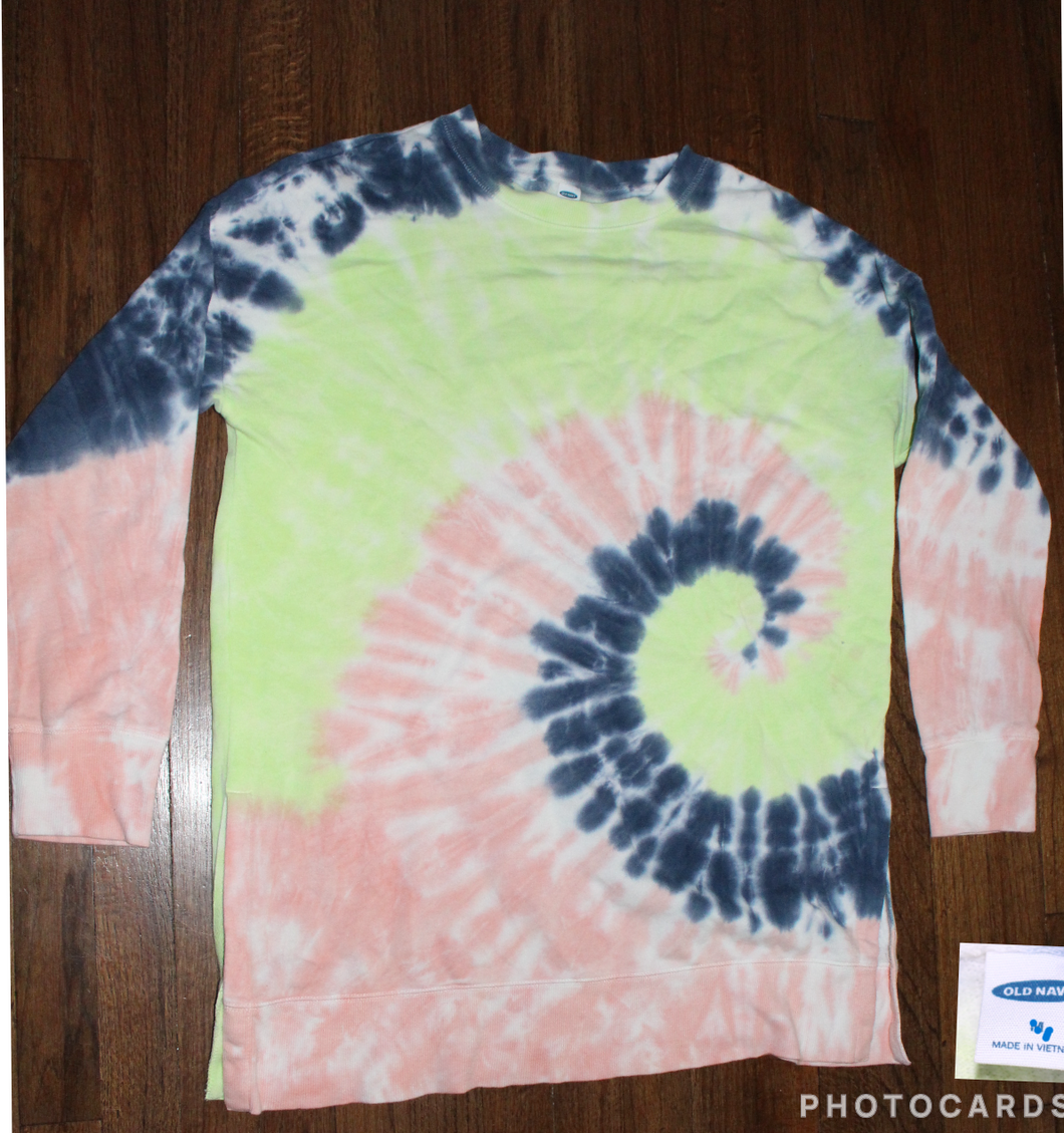 NEW Old Navy tye dye - size Medium
