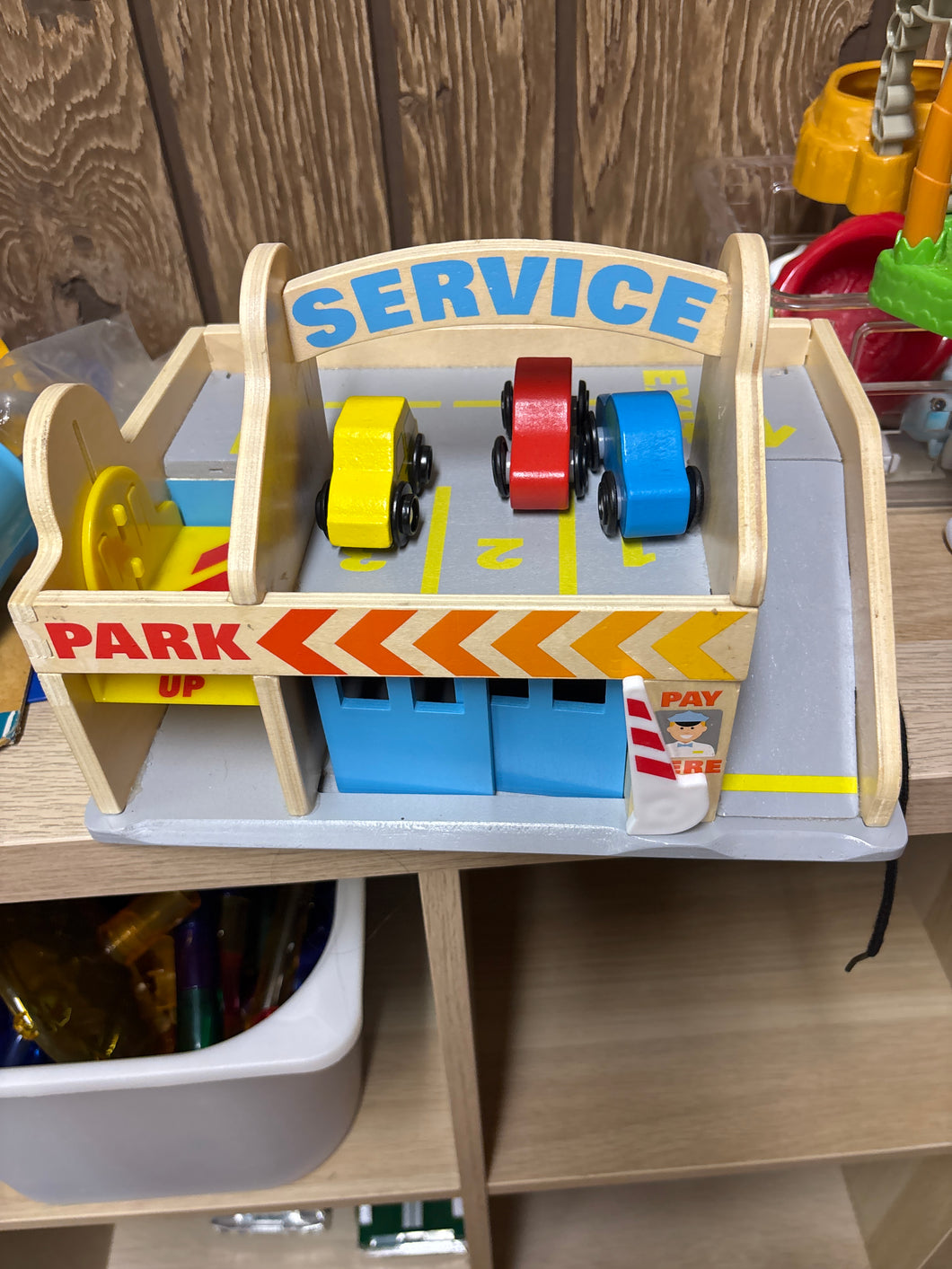 Melissa and Doug Garage and car wash