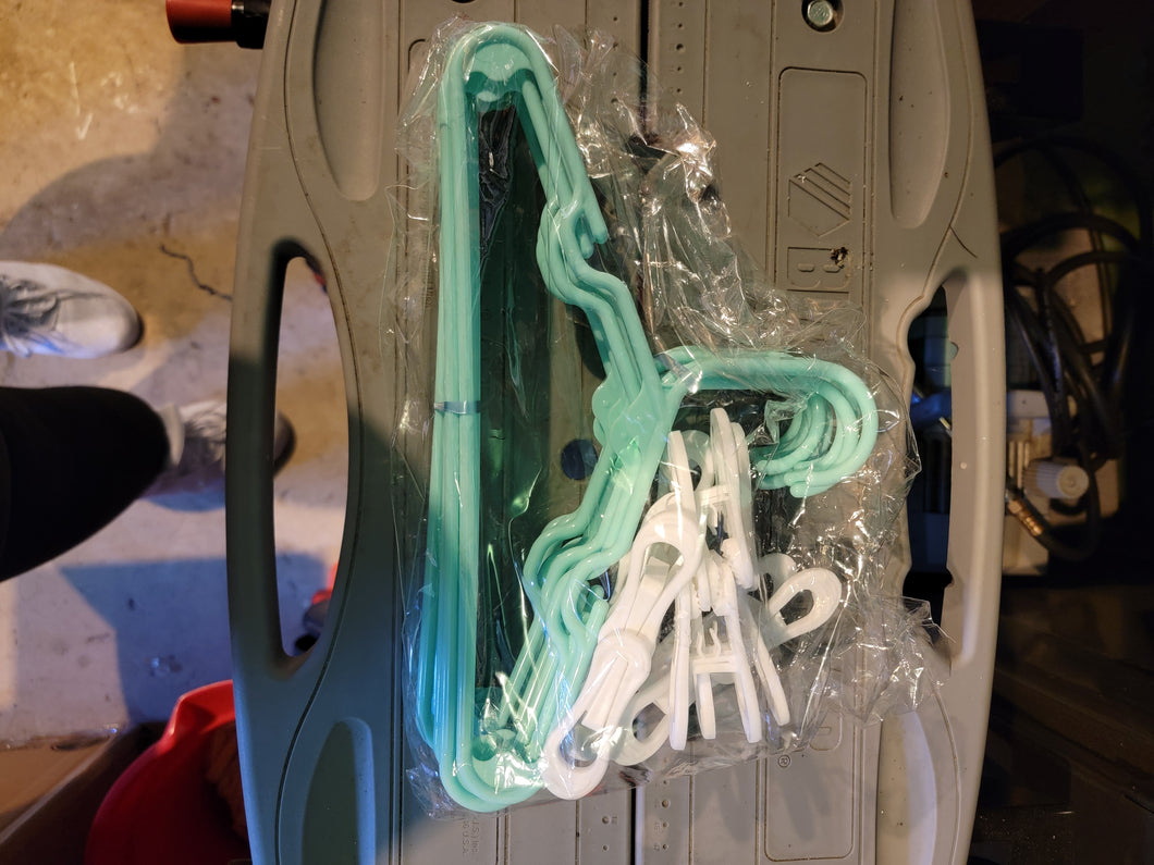 10 green Hangers With pant clips for 5