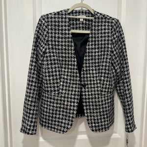 NWT Bar III Houndstooth Suit Jacket Black & Whte - size 4