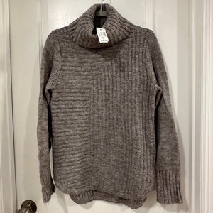 NWT Dressbarn Grey Sweater - size Small