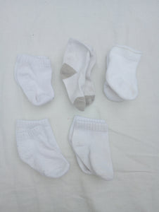 5 pairs of NB to 6M sock