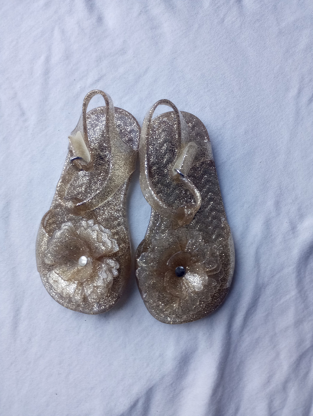 Toddler 6 Old Navy Gold glitter sandles - size Shoes: Toddler Size 6