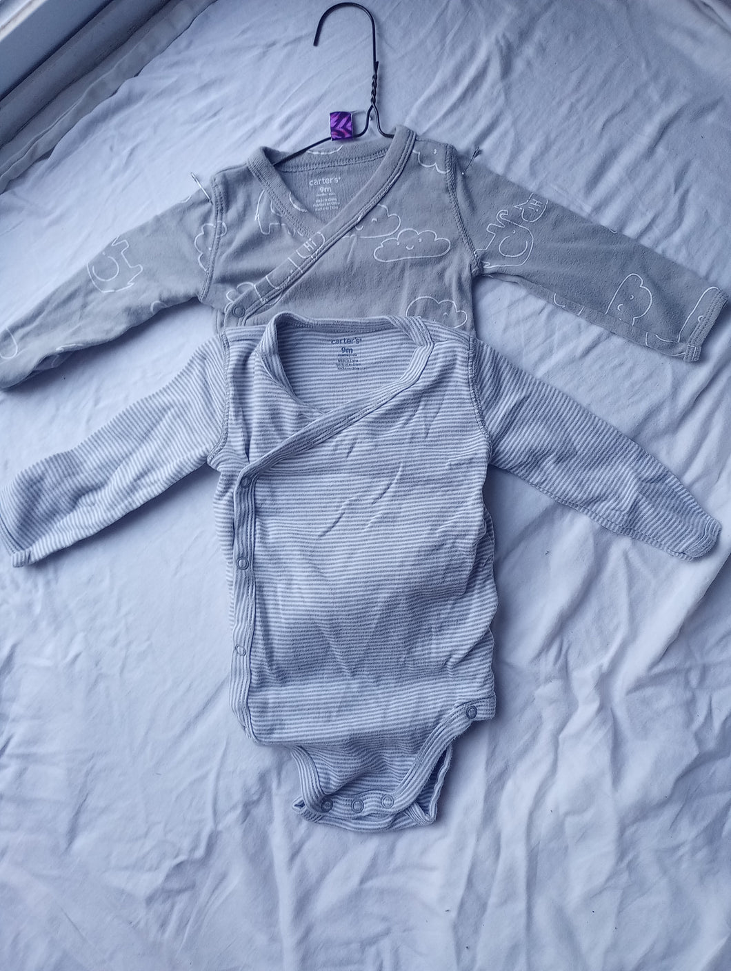 Carters 9M L/S side Button grays unisex - size 9 months