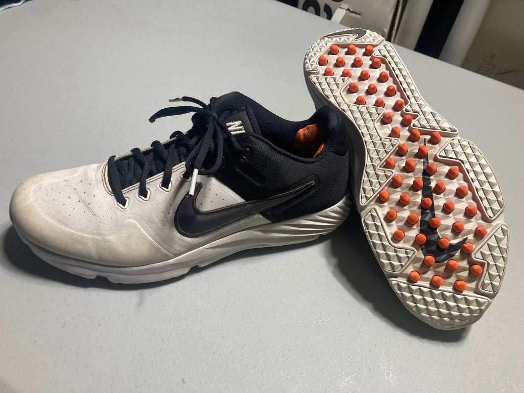 Nike Baseball Turf Shoes - size Mens shoes: 10 1/2
