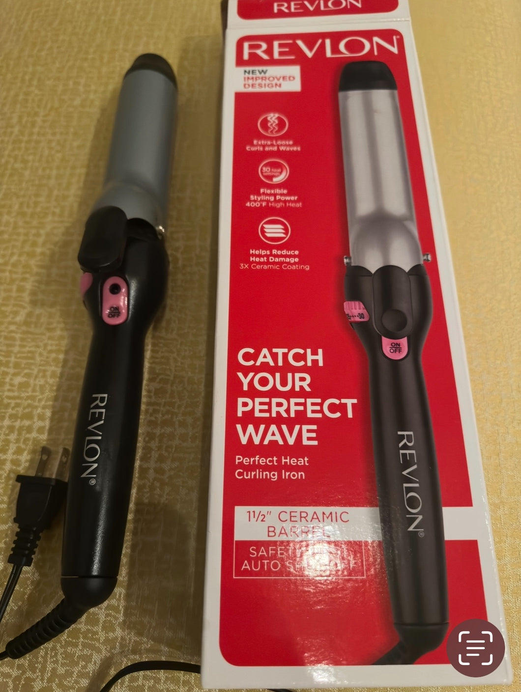 Revlon 11/2 barrel iron Curling iron