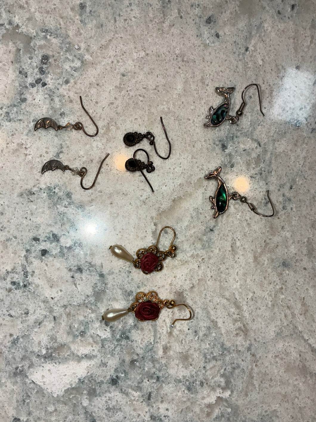 Jewelry- (4) pairs of Earrings