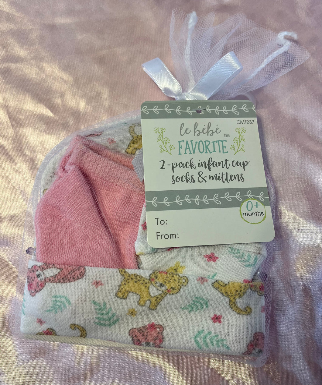 NEW Le Bebe 2 Pack Hats Socks Mitts - size Newborn/0