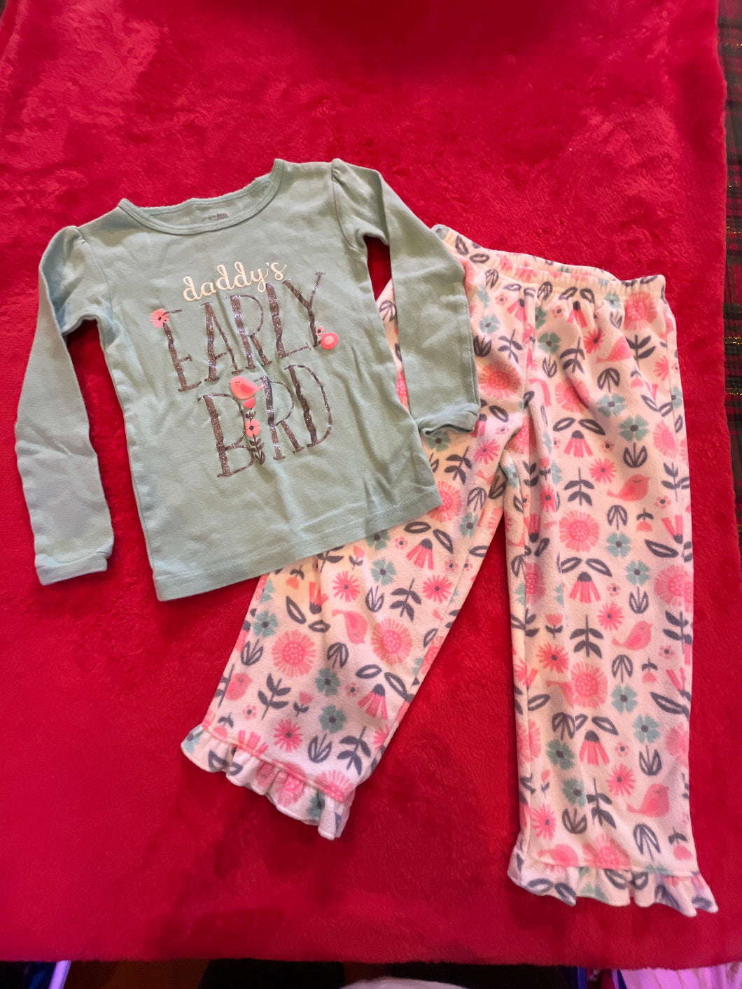 Grn Graphic Knit LS Top wh Flannel Prnt Bottoms - size 3/3T