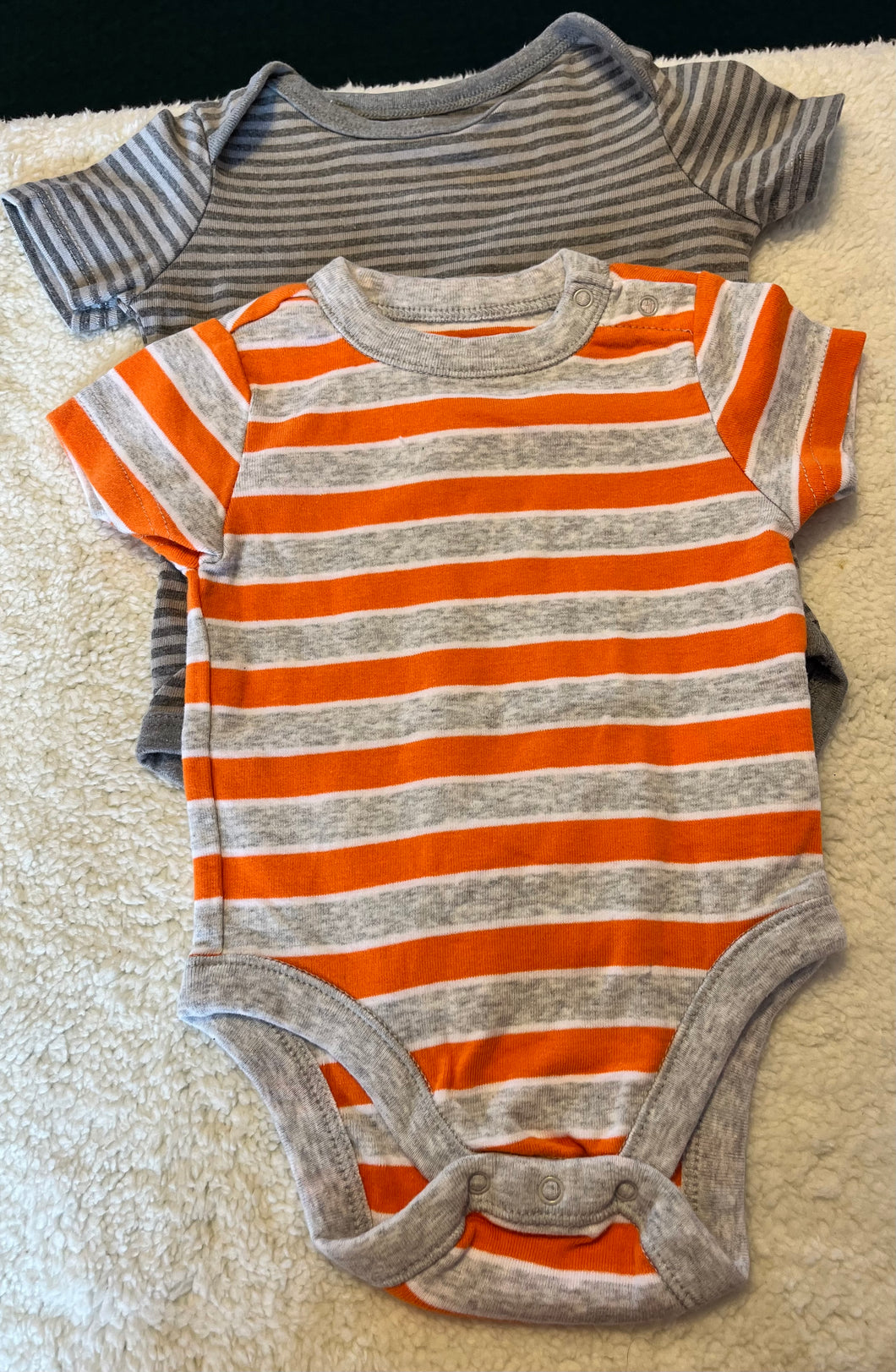 2 SS Onesies Gry Stripe Org/Gry Stripe - size 3 Months
