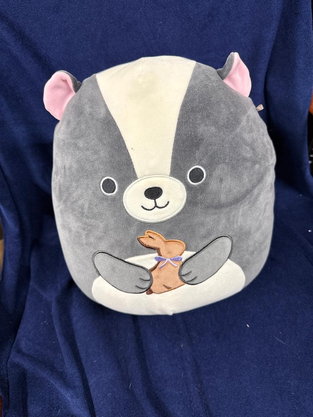 Gry Skunk (?) Squishmallow