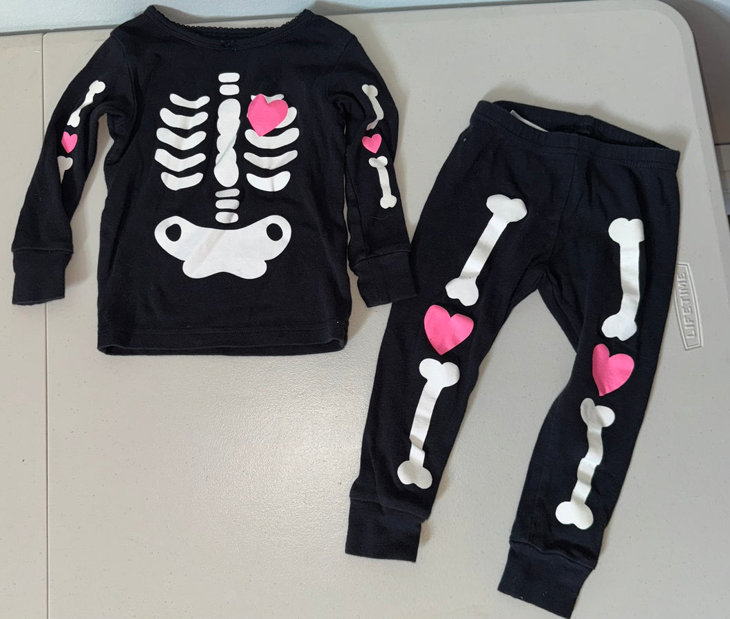 Carters Skeleton PJs - size 18 months
