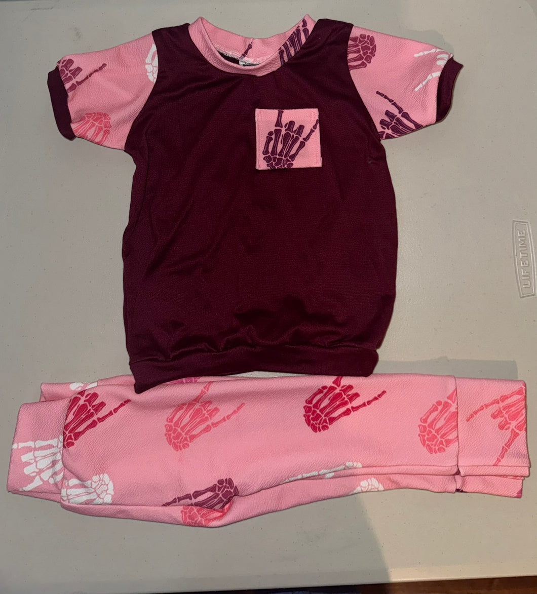 Maroon/Pink Skull Set Handmade Boutique 18-24m - size 18 months