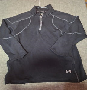 UNDER ARMOR PULLOVER WITH ZIPPER POCKETS XL - size X-Large