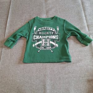 THE CHILDRENS PLACE GREEN HOCKEY 6-9 MONTHS - size 6 Months