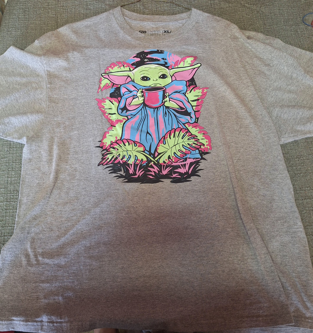 STAR WARS BABY YODA GREY TSHIRT - size X-Large