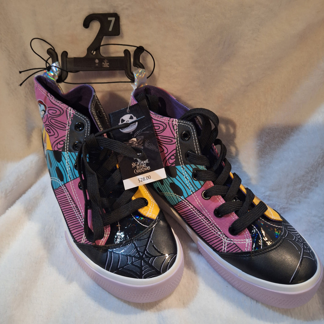 NWT NIGHTMARE BEFORE CHRISTMAS HIGH TOPS - size Womens shoes: 7