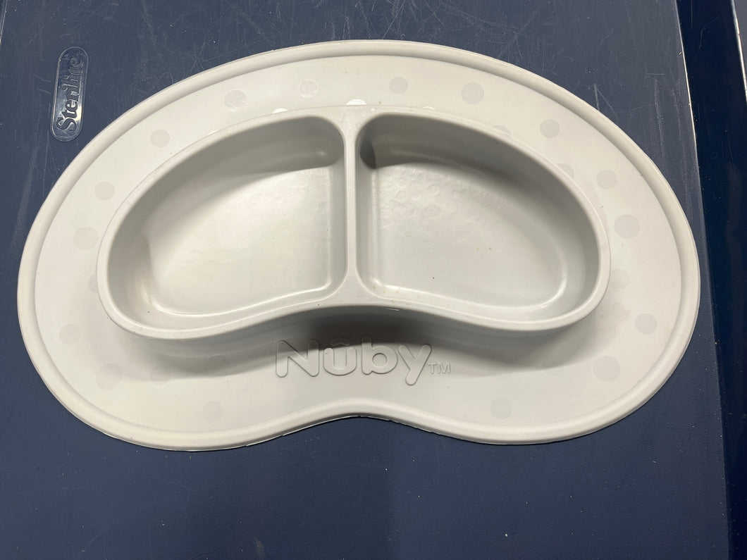 Nuby Silicon NonSlip Feeding Double Dish