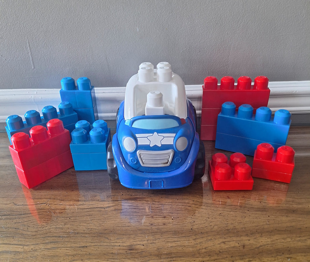 MEGA BLOCKS POLICE CAR WITH 20 BLOCKS