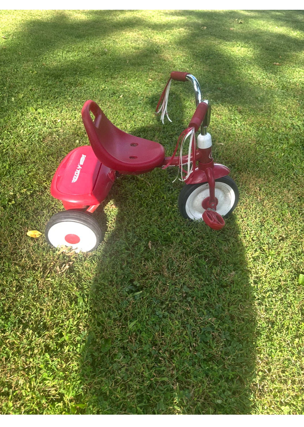 Radio Flyer Ready 2 Ride Trike, storage