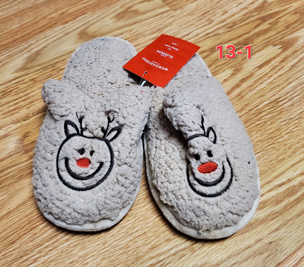 Reindeer slippers new - size 13-1 - size Shoes: Youth Size 13