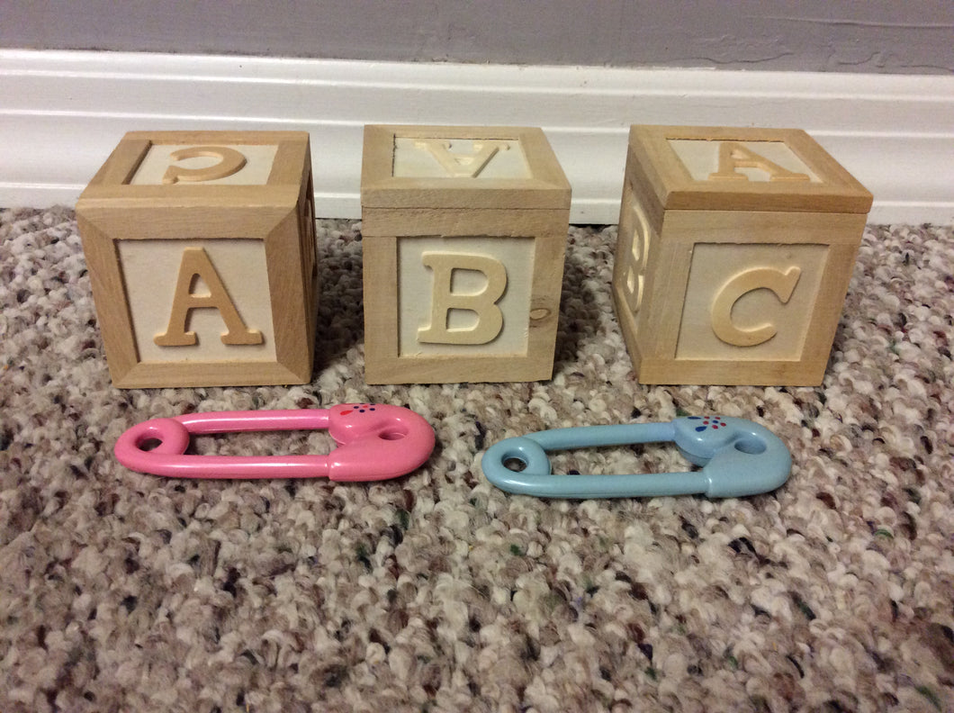 3 wood letter block boxs And safety pins blue&pnk