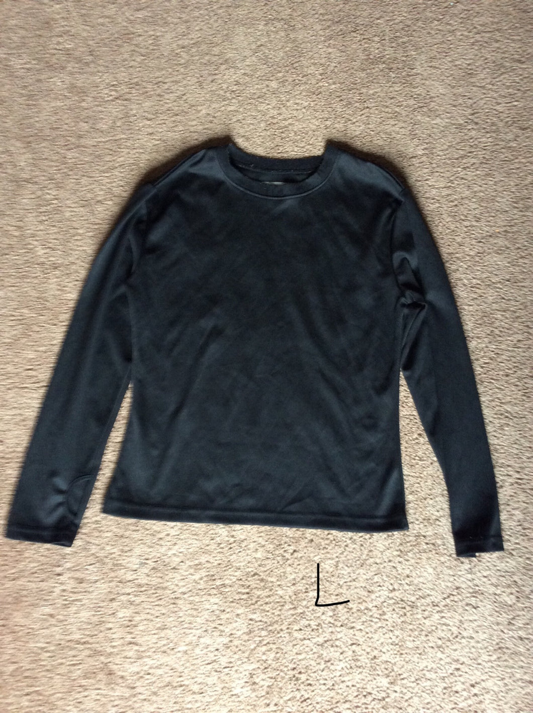 2 black sweatshirts 1 Champion - size X-Large