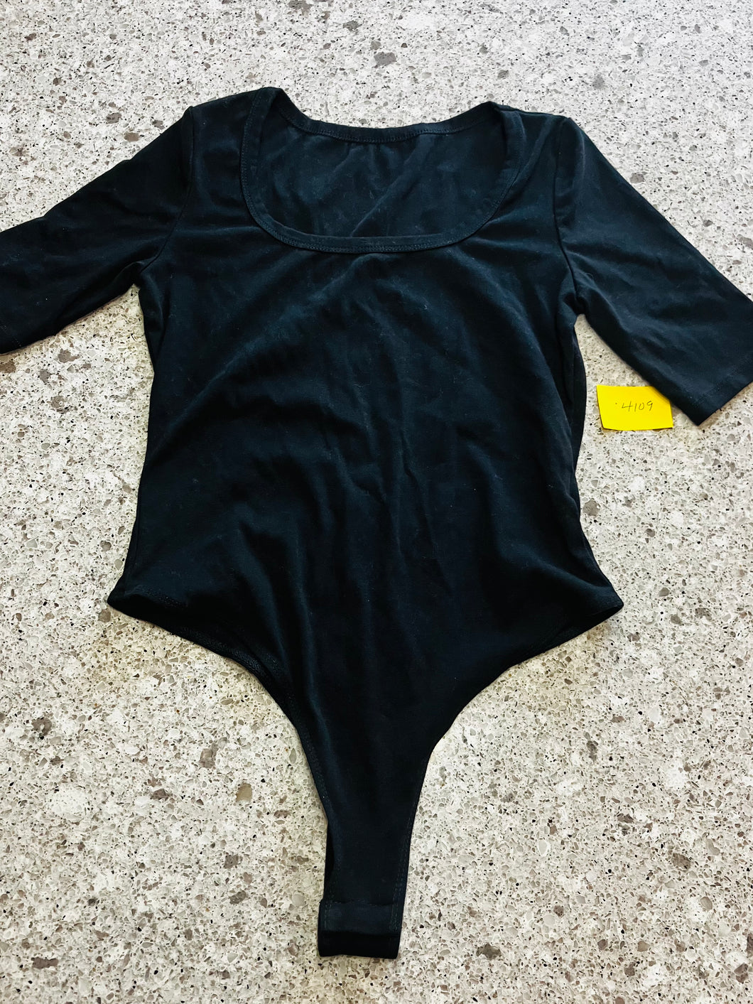 BLACK SHORT SLEEVE LEOTARD WITH SNAPS - size Medium